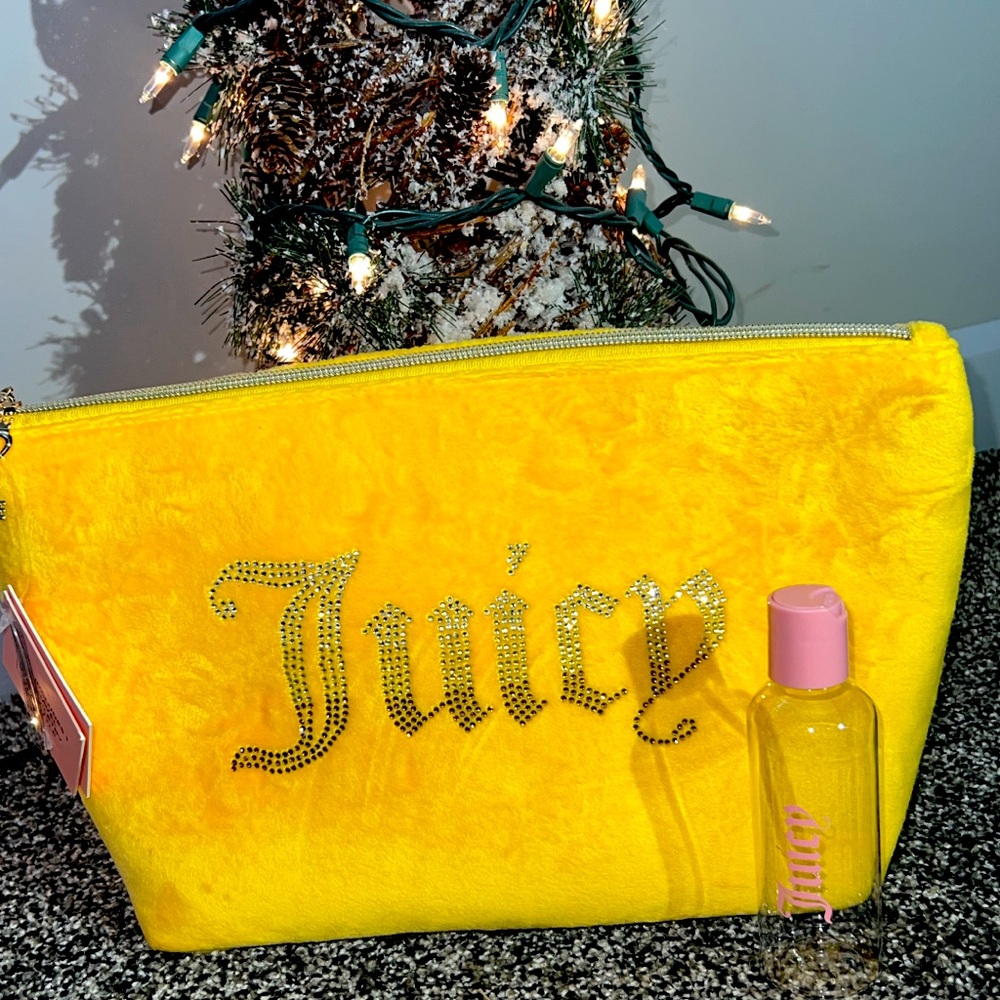 Juicy travel pouch